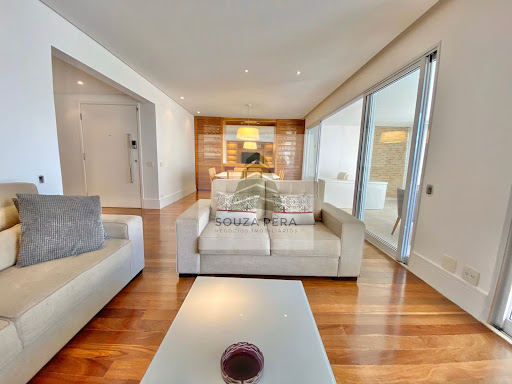 Apartamento em Itaim Bibi  -  São Paulo