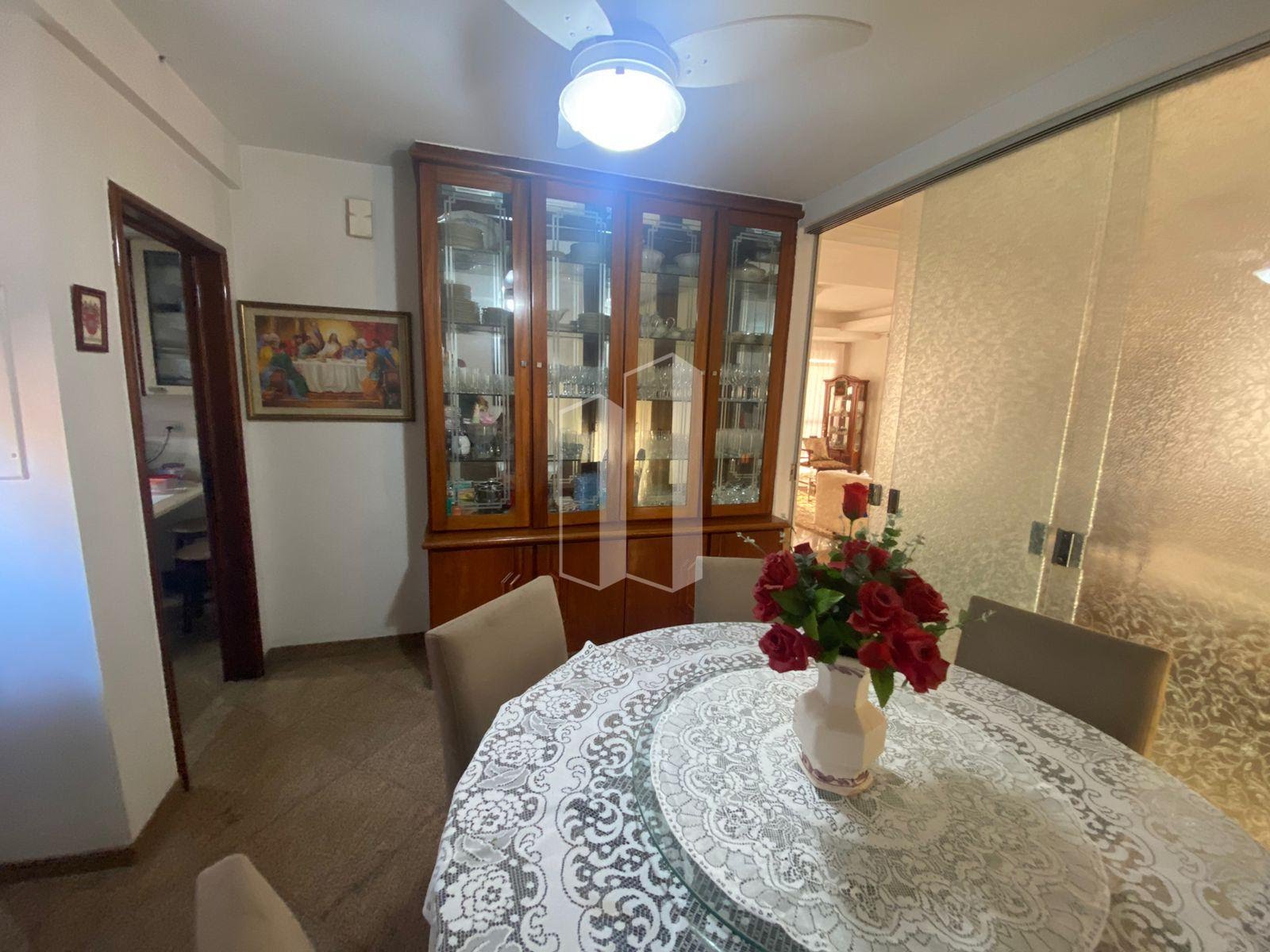 Apartamento à venda com 4 quartos, 2 suítes, 2 vagas e 271m² no Setor Bueno, Goiânia (GO) — foto 8 de 30