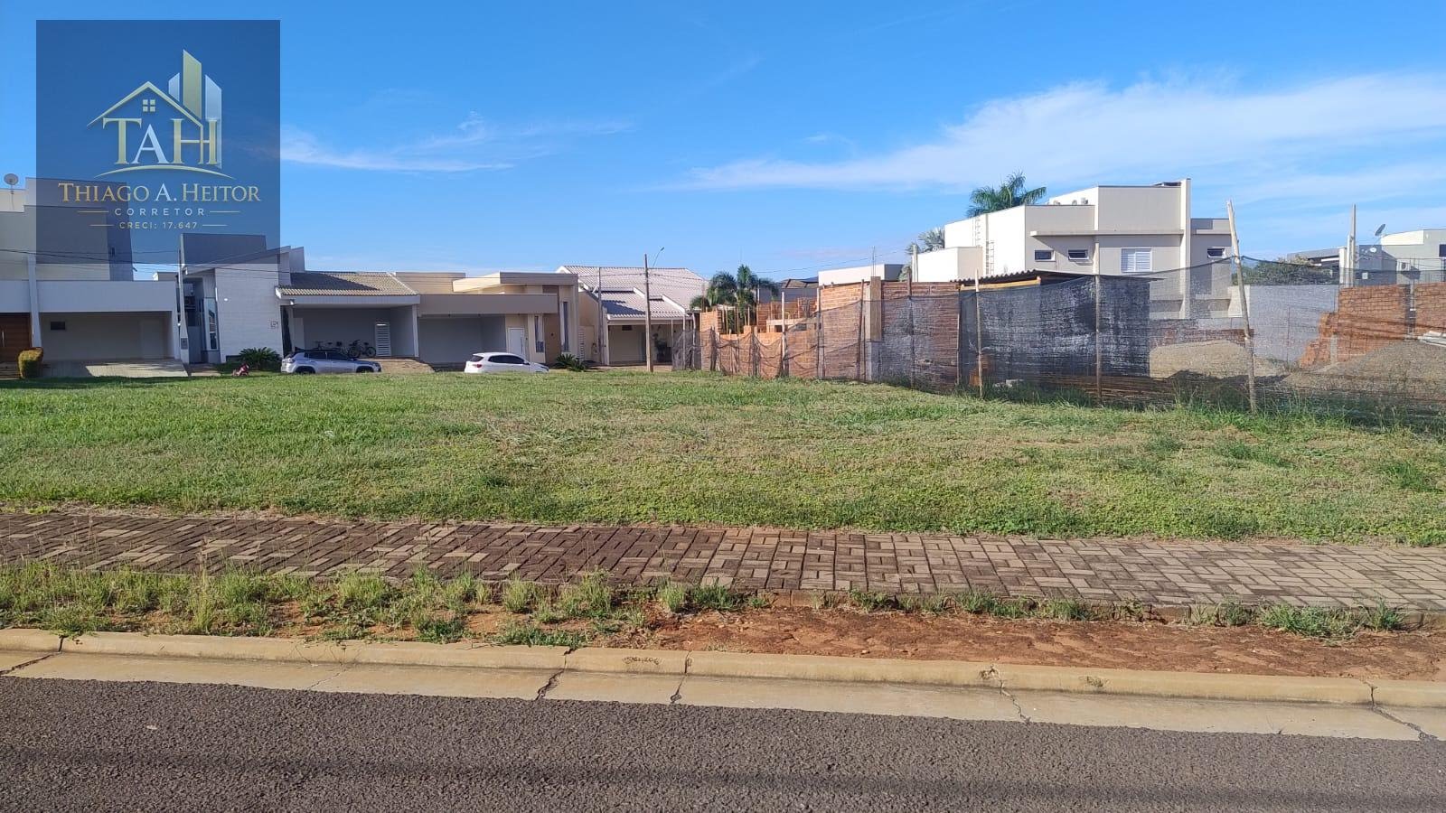 lote de um lado ao outro