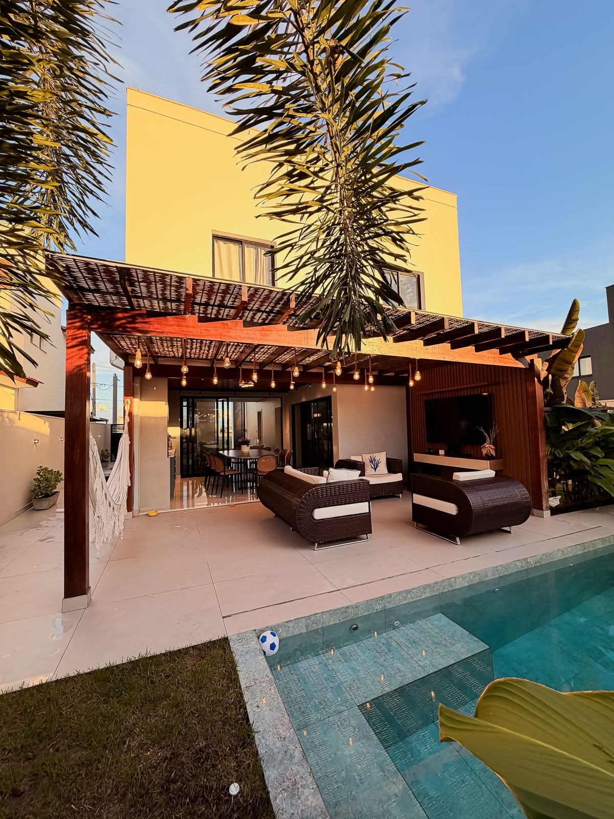 Casa à venda com 3 quartos, 2 suítes, 4 vagas e 280m² no Sim, Feira de Santana (BA) — foto 11 de 26