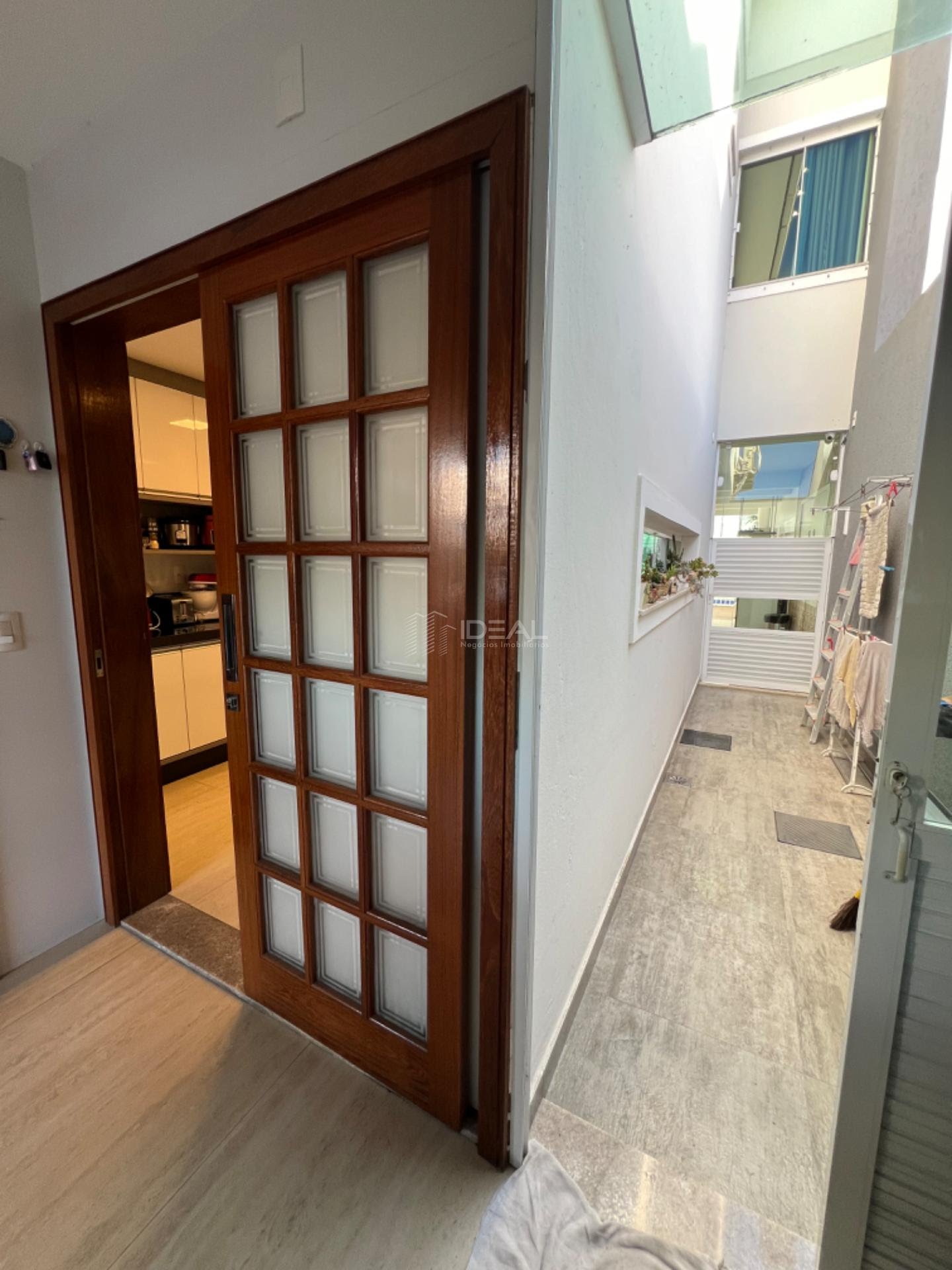 Casa à venda com 5 quartos, 4 suítes, 4 vagas e 330m² no Parque Santo Amaro, Campos dos Goytacazes (RJ) — foto 9 de 30