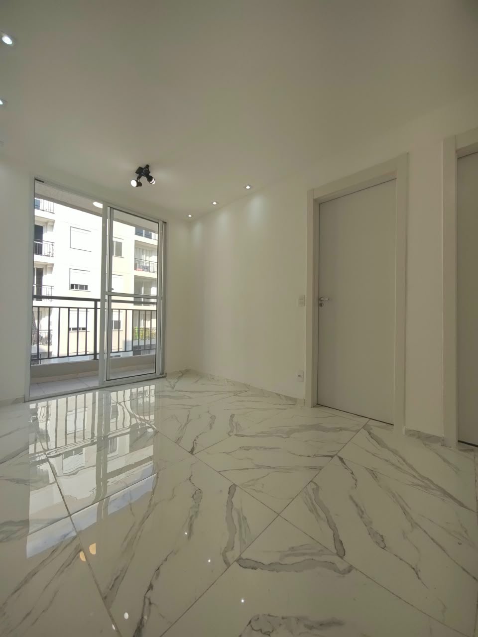 Apartamento para alugar com 2 quartos, 1 banheiro e 39m² no Chácara Inglesa, São Paulo (SP) — foto 2 de 28