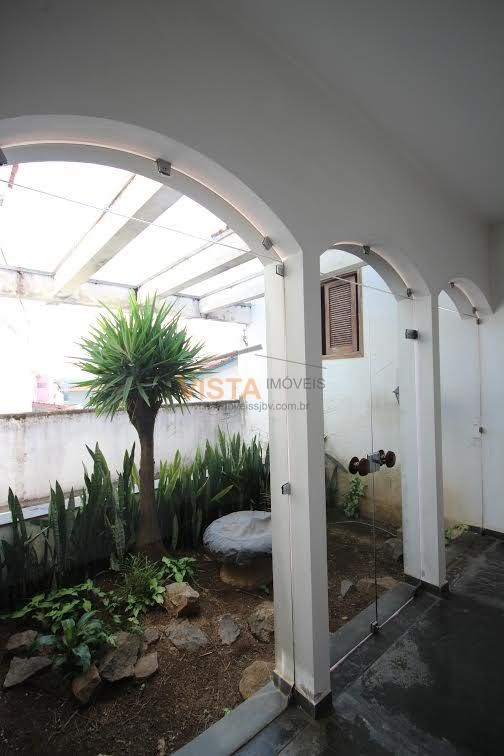 Casa à venda com 4 quartos, 3 suítes, 3 vagas e 416m² no Centro, São João da Boa Vista (SP) — foto 6 de 28