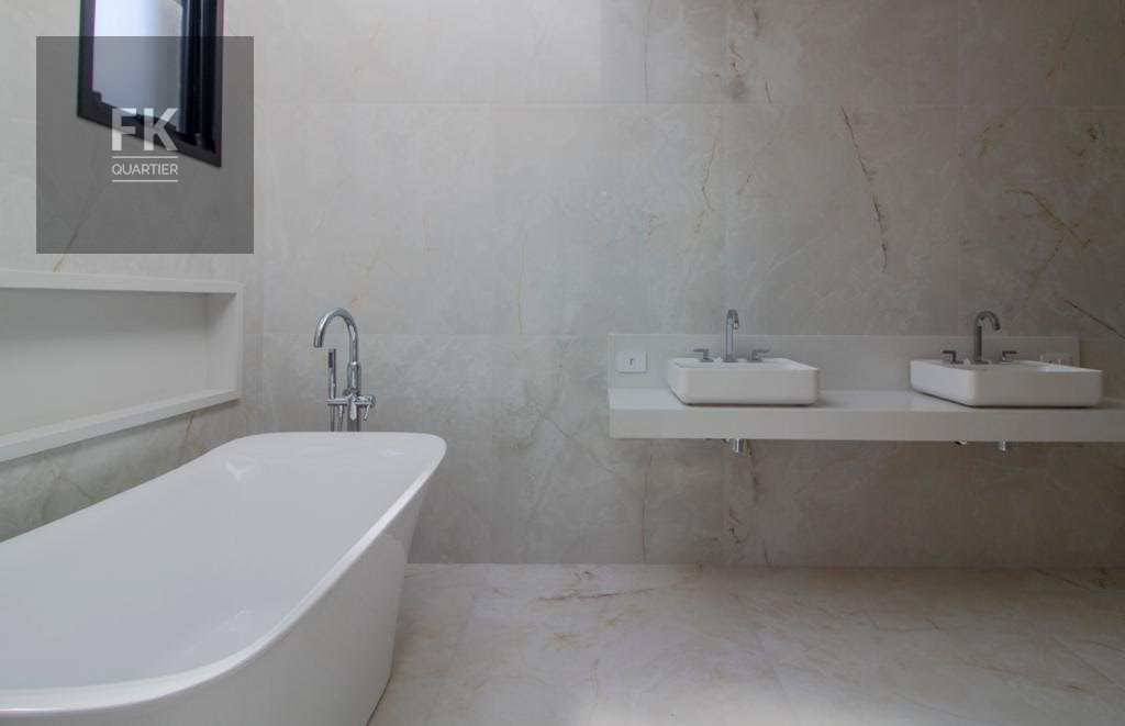 Casa à venda com 4 quartos, 4 suítes, 6 vagas e 430m² no Alphaville Residencial Dois, Barueri (SP) — foto 25 de 30