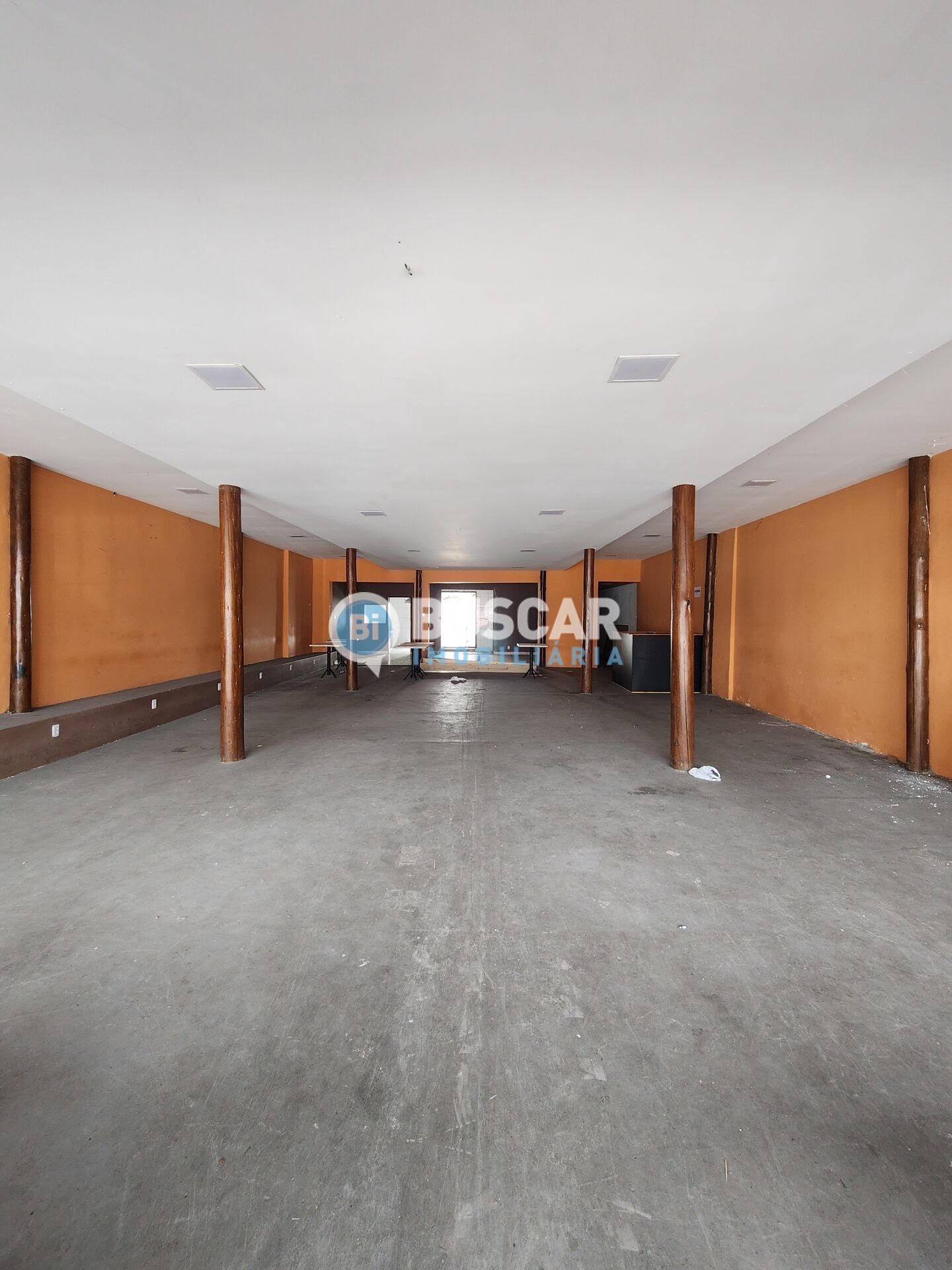 Comercial à venda com 5 banheiros, 4 vagas e 300m² no Santa Mônica, Feira de Santana (BA) — foto 2 de 9