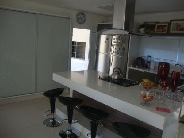 Casa à venda com 5 quartos, 5 suítes, 4 vagas e 450m² no Jurerê Internacional, Florianópolis (SC) — foto 25 de 28