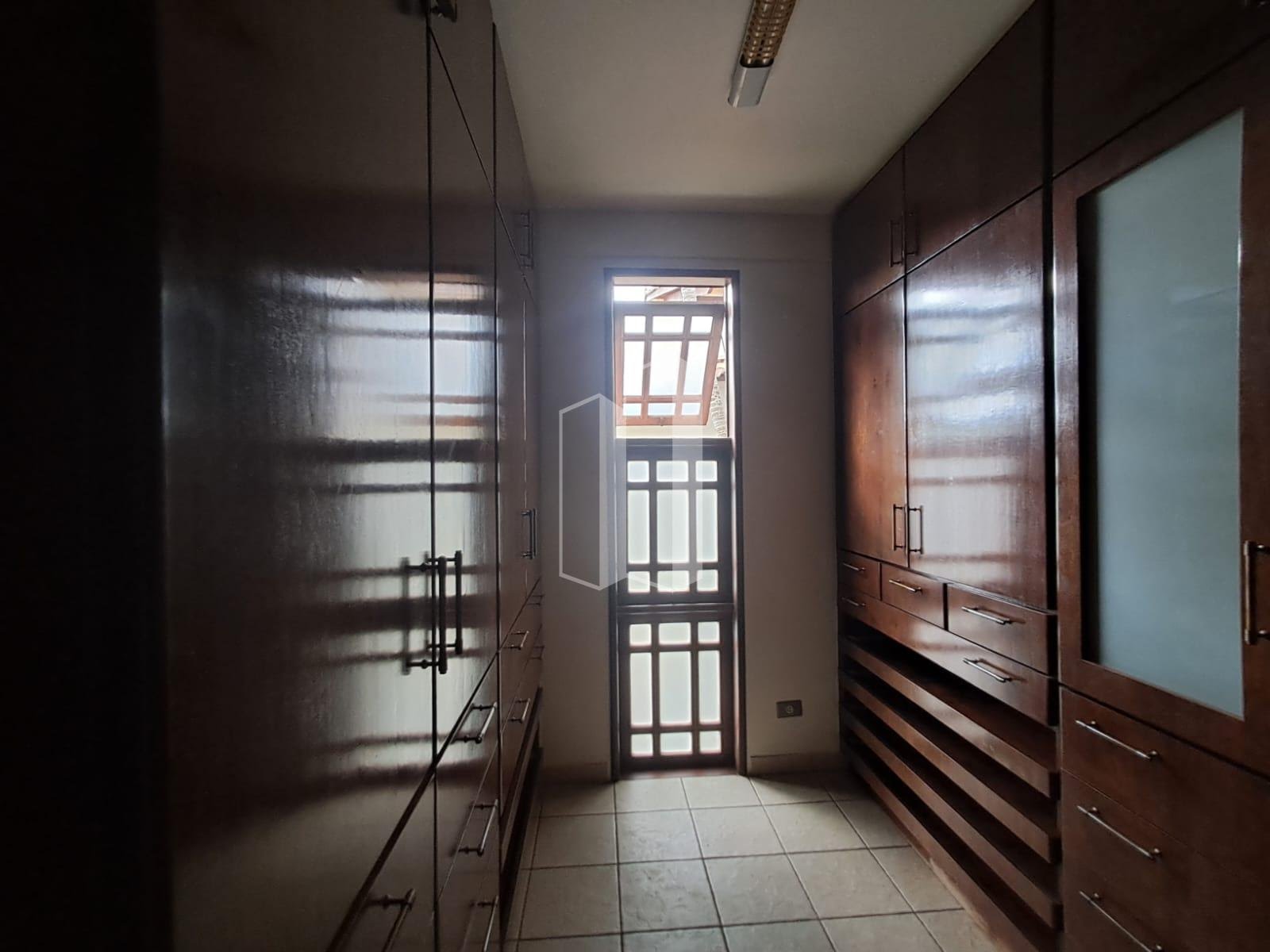 Casa à venda com 4 quartos, 4 suítes, 6 vagas e 600m² no Jardim Florença, Goiânia (GO) — foto 20 de 30