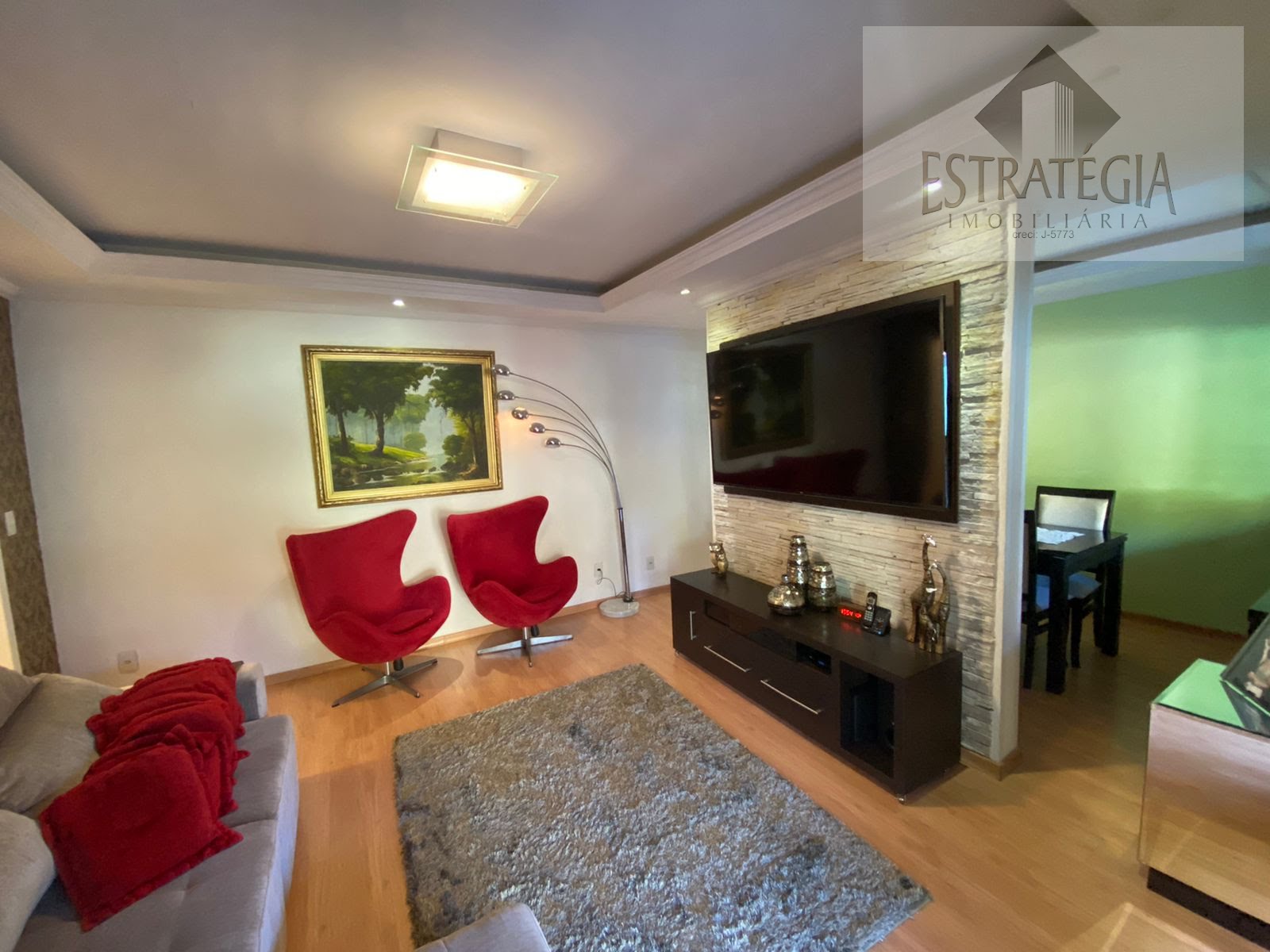 Casa à venda com 2 quartos, 3 banheiros, 4 vagas e 240m² no Bingen, Petrópolis (RJ) — foto 3 de 11