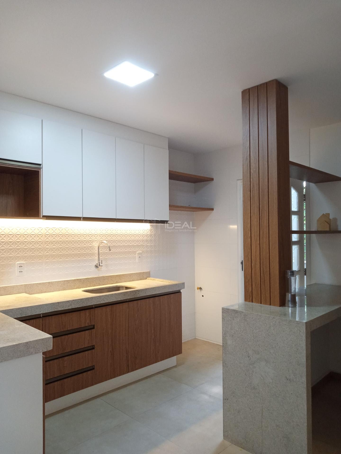 Apartamento para alugar com 3 quartos, 1 suíte, 1 vaga e 100m² no Centro, Campos dos Goytacazes (RJ) — foto 9 de 17