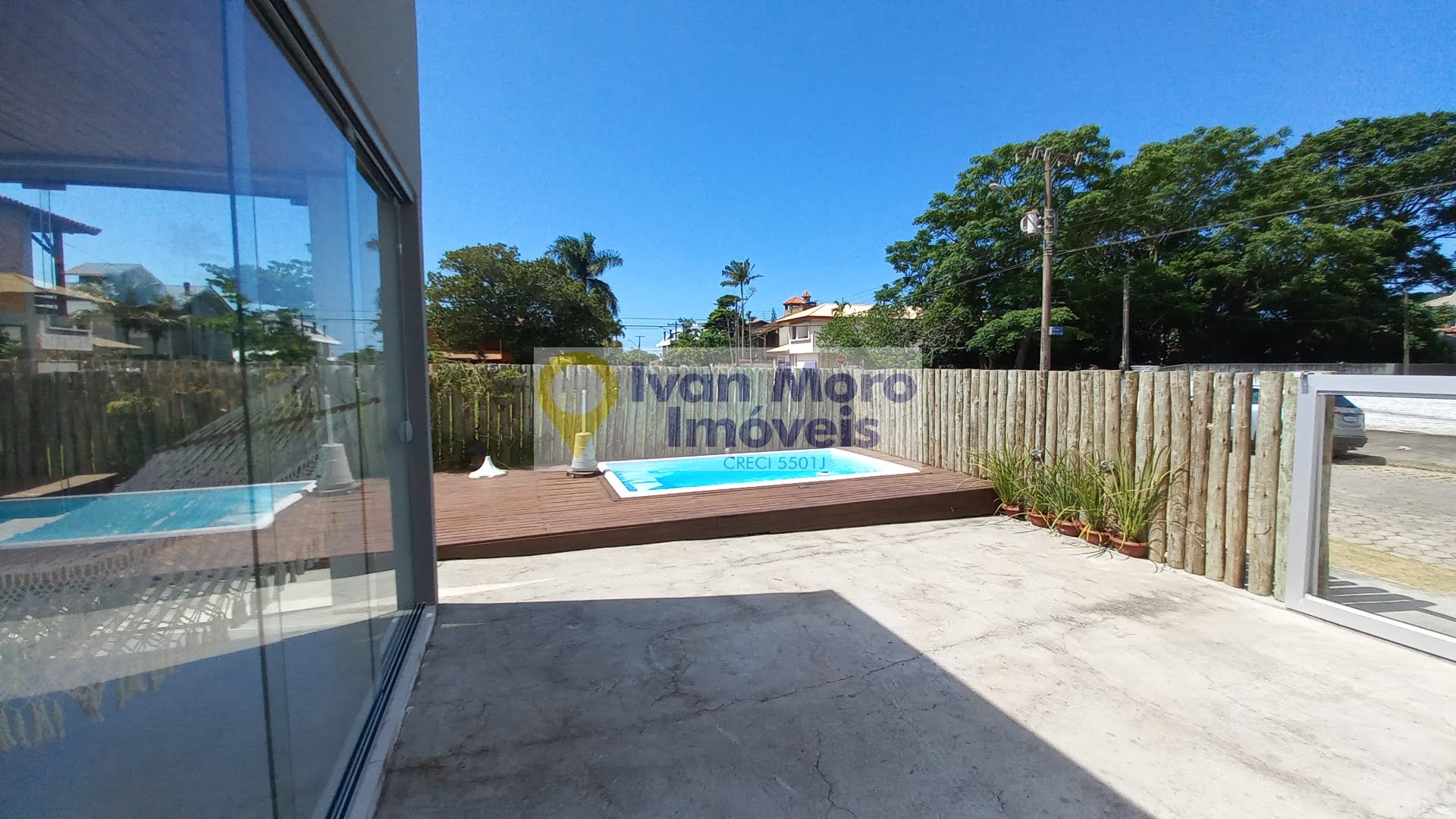 Casa para alugar com 4 quartos, 1 suíte, 3 vagas e 200m² no Daniela, Florianópolis (SC) — foto 8 de 30