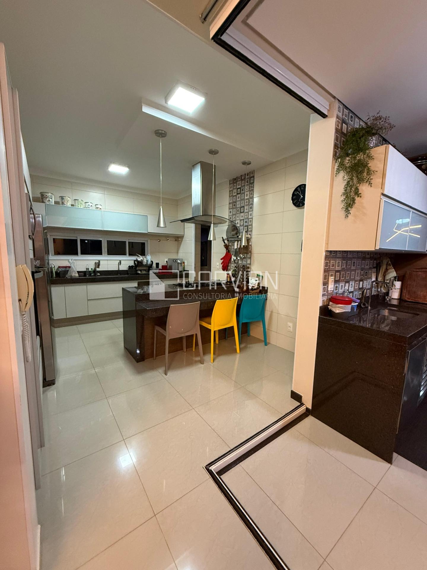 Casa à venda com 3 quartos, 3 suítes, 4 vagas e 307m² no Condomínio Guaporé, Ribeirão Preto (SP) — foto 25 de 30