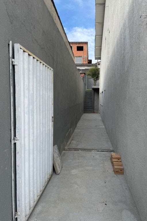 Casa à venda com 4 quartos, 3 suítes, 3 vagas e 254m² no Jordanópolis, Arujá (SP) — foto 4 de 24