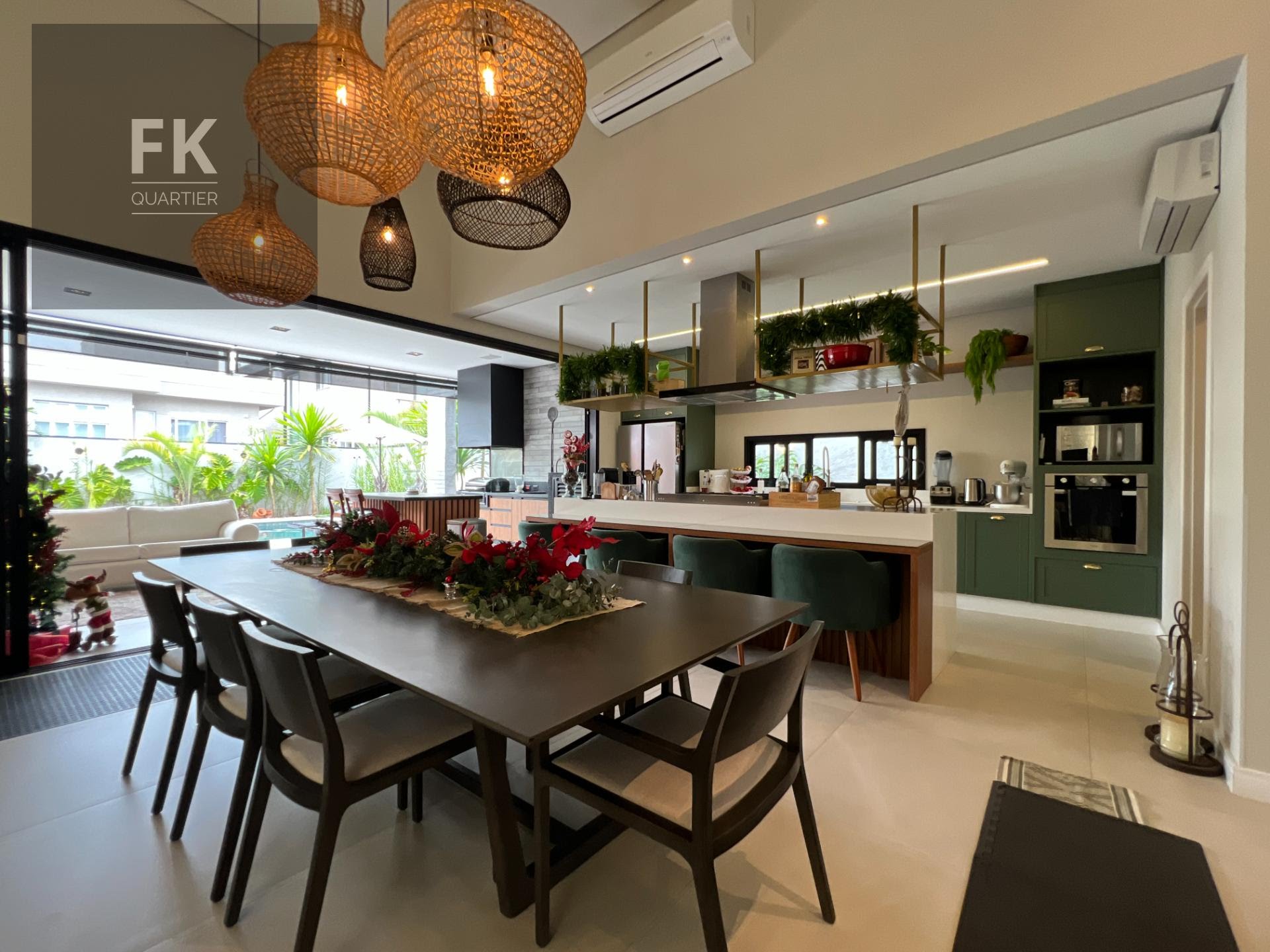 Casa à venda com 3 quartos, 3 suítes, 4 vagas e 382m² no Cidade Tamboré, Santana de Parnaíba (SP) — foto 8 de 30