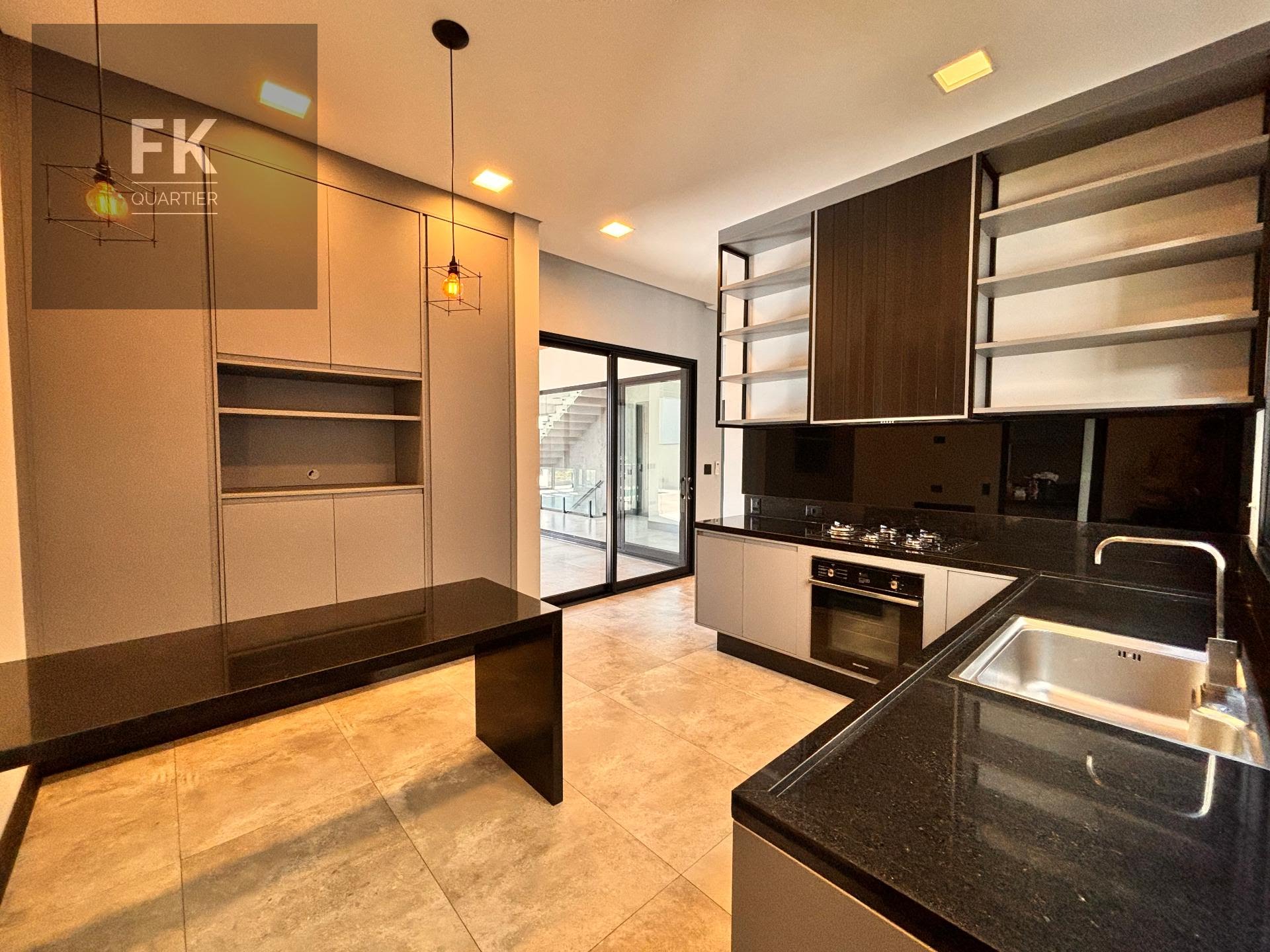Casa à venda com 4 quartos, 4 suítes, 4 vagas e 370m² no Alphaville, Santana de Parnaíba (SP) — foto 8 de 30