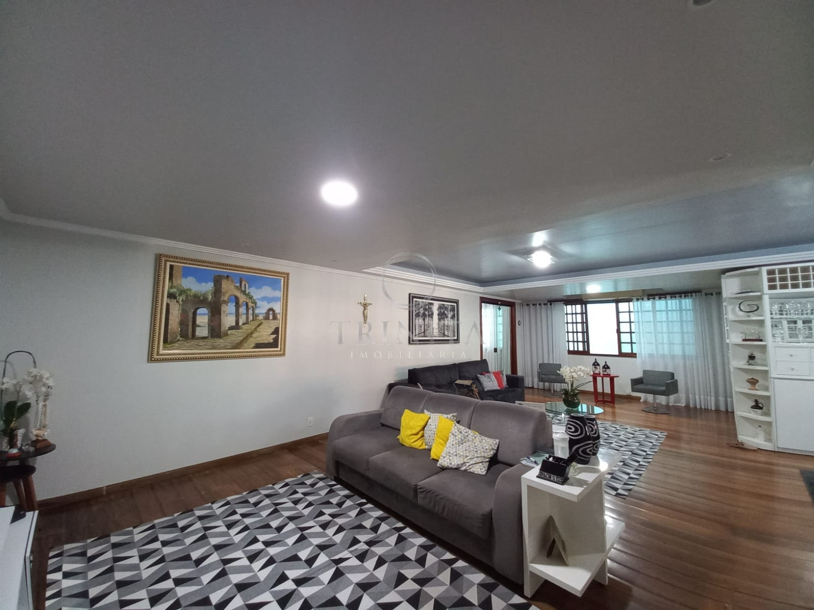 sala-santamarina-trinitaimoveis