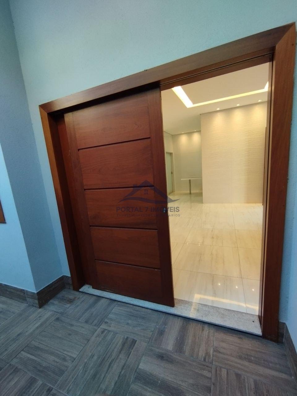 Casa à venda com 2 quartos, 1 suíte, 4 vagas e 190m² no Progresso, Sete Lagoas (MG) — foto 12 de 30