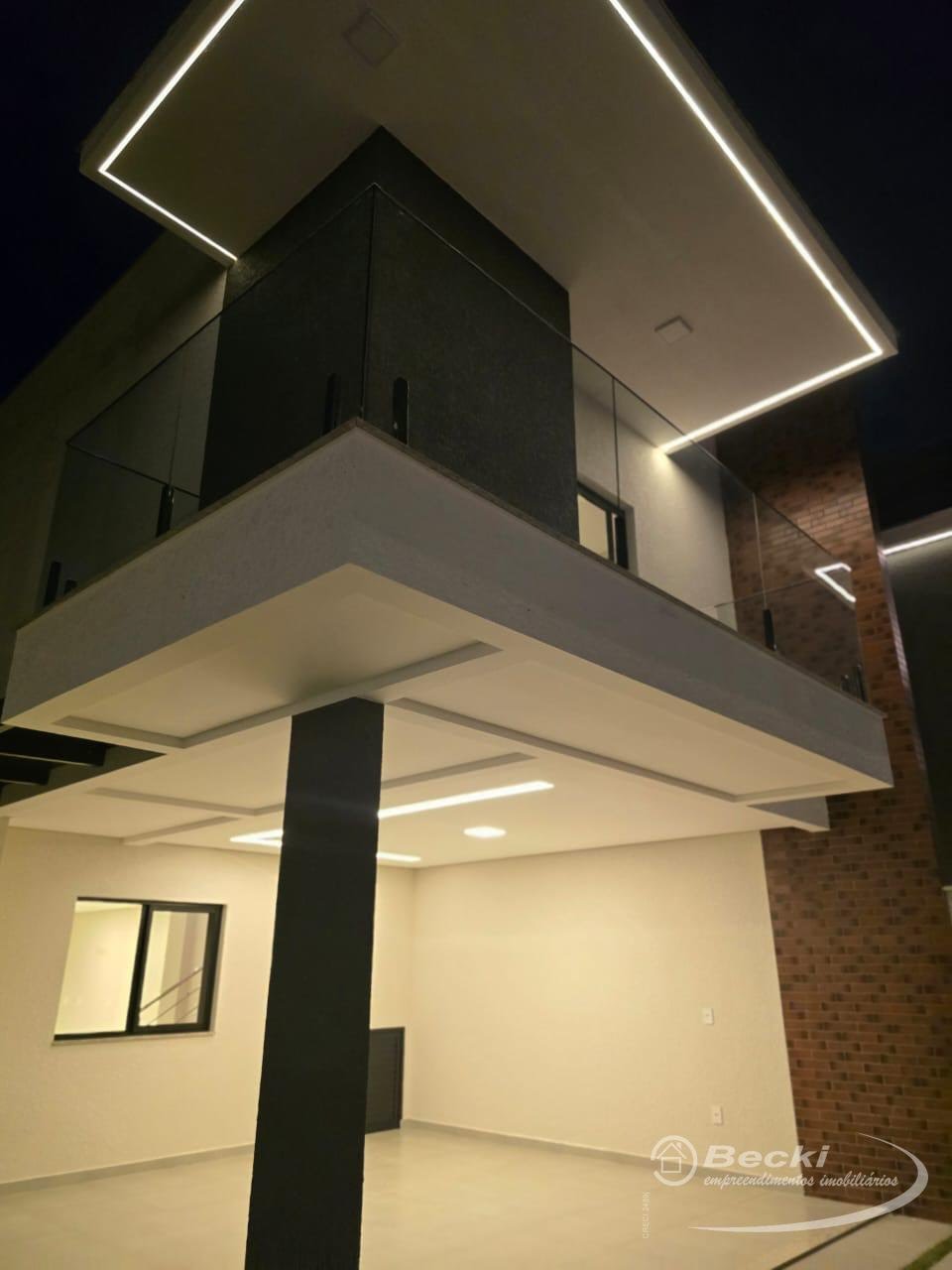 Casa à venda  no América - Joinville, SC. Imóveis