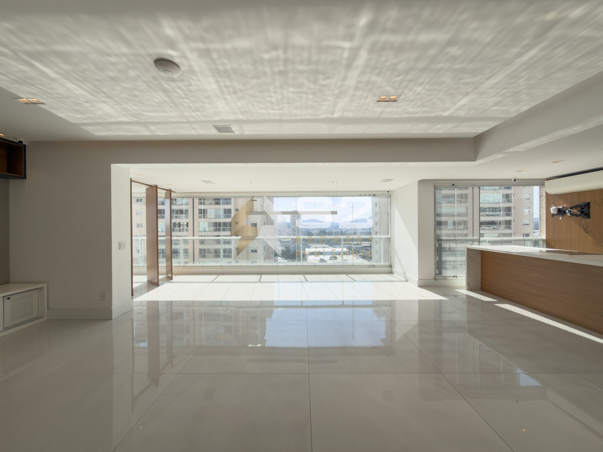 Apartamento venda condominio plaza mayor Vila Leopoldina rua mergenthaler