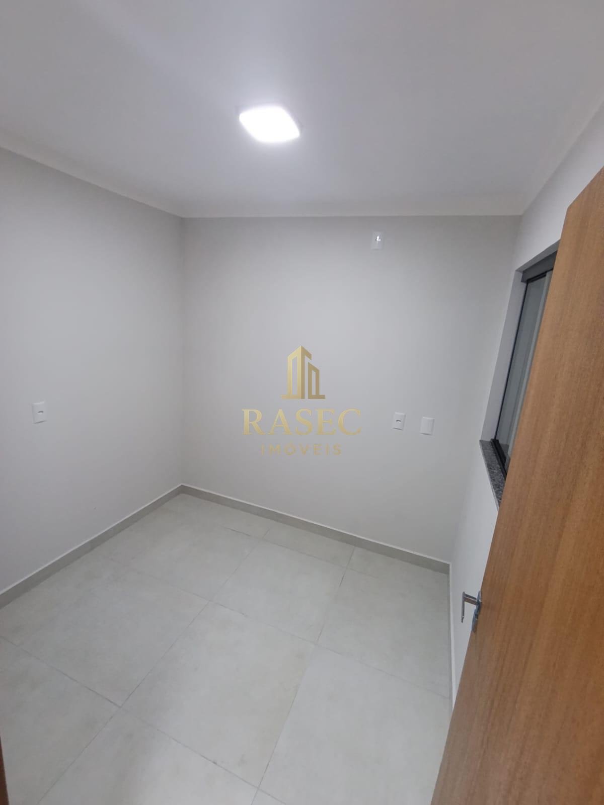 Casa à venda com 3 quartos, 1 banheiro, 2 vagas e 61m² no Dom Joaquim, Brusque (SC) — foto 9 de 12