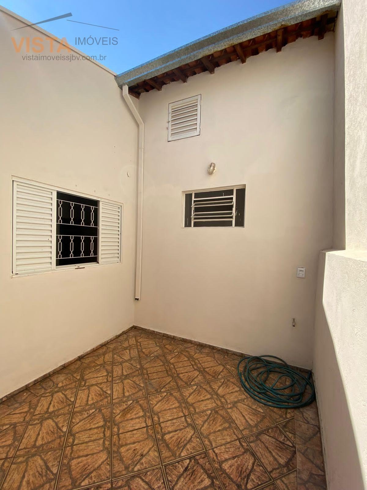 Casa à venda com 2 quartos, 1 suíte, 2 vagas e 125m² no Jardim Del Plata, São João da Boa Vista (SP) — foto 12 de 13