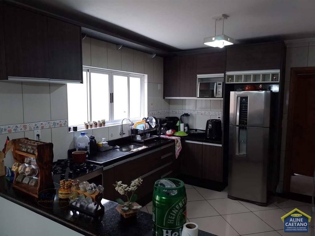 Casa à venda com 3 quartos, 3 suítes, 2 vagas e 162m² no Aviação, Praia Grande (SP) — foto 5 de 16