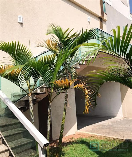 Sobrado com 128m² - Bairro  Cidade Patriarca  -  São Paulo