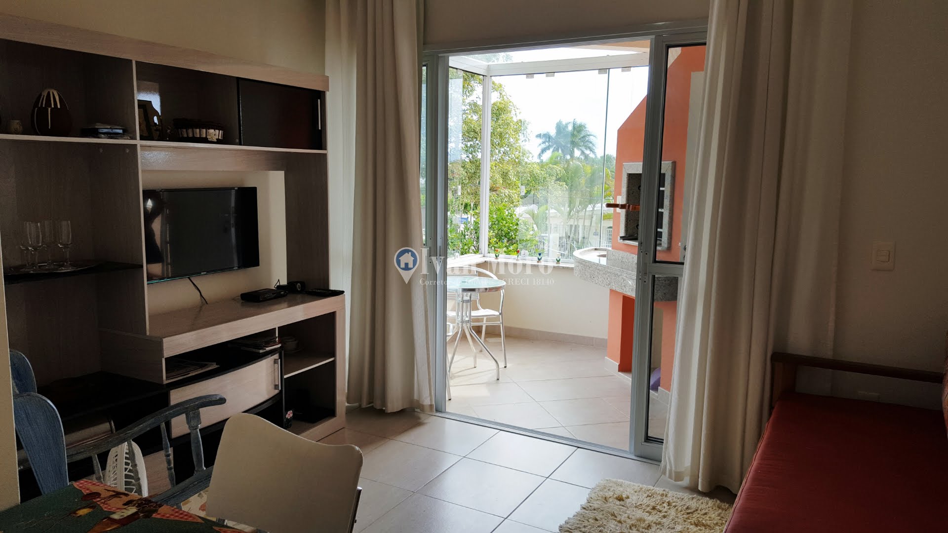 Apartamento para alugar com 1 quarto, 1 banheiro, 1 vaga e 40m² no Daniela, Florianópolis (SC) — foto 2 de 12
