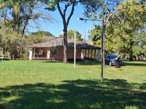 Chácara à venda em São Pedro: 2 dorms, 180m², R$ 550 mil