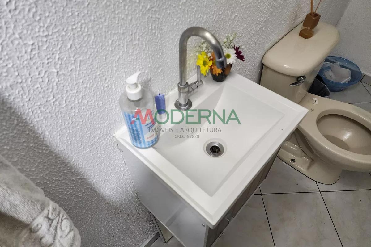 Casa à venda com 3 quartos, 1 suíte, 2 vagas e 220m² no Nova Petrópolis, São Bernardo do Campo (SP) — foto 12 de 30