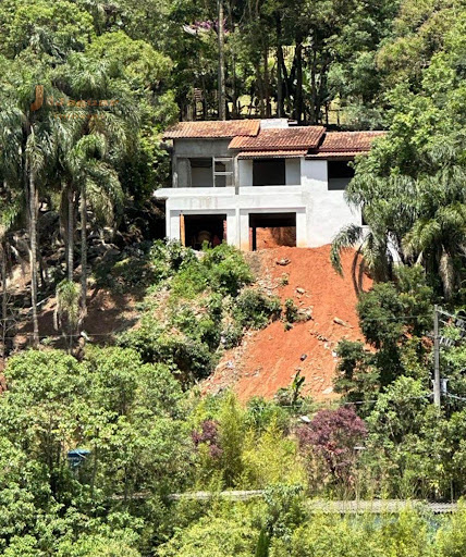 Terreno à Venda em Votorantim, Mairiporã por R$ 380 mil