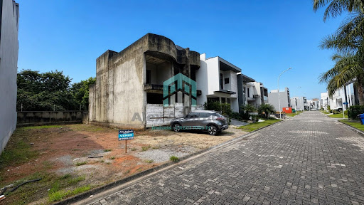 Terreno em Condomínio no Deltaville, Biguaçu por R$270 mil - Lote Fundos  Área verde