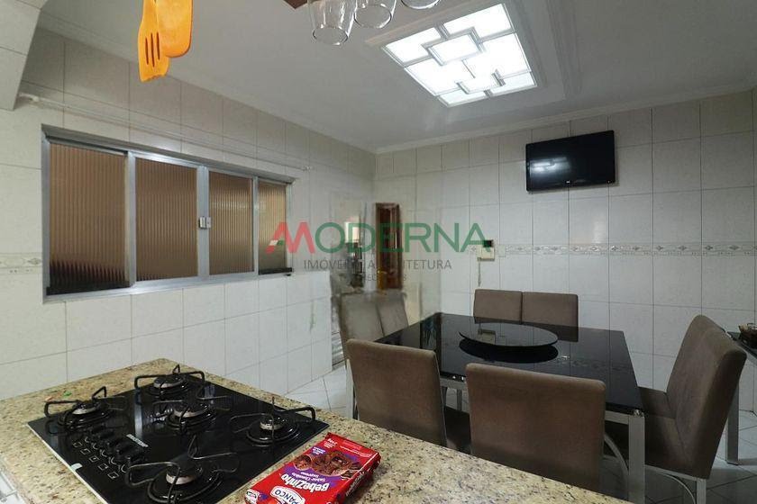 Casa à venda com 4 quartos, 2 suítes, 6 vagas e 222m² no Independência, São Bernardo do Campo (SP) — foto 8 de 30
