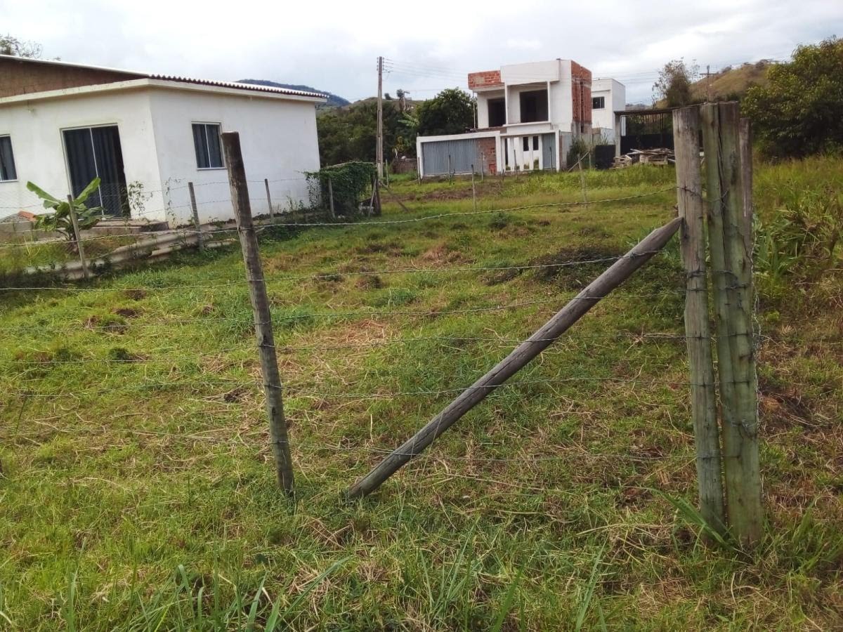 Casa à venda com 215m² no Vila dos Coroados, São Fidélis (RJ) — foto 2 de 3