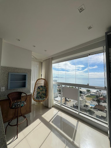 Apartamento 03 Dorm. em Balneario Perequê  -  Porto Belo