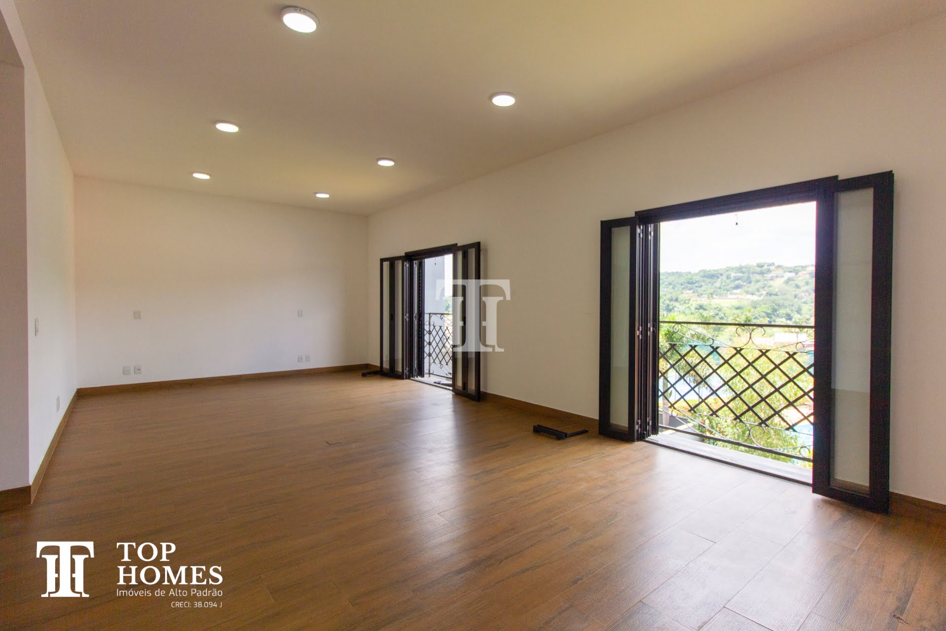 Casa/imóvel de alto padrão à venda no condomínio Reserva dos Vinhedos em Louveira/SP