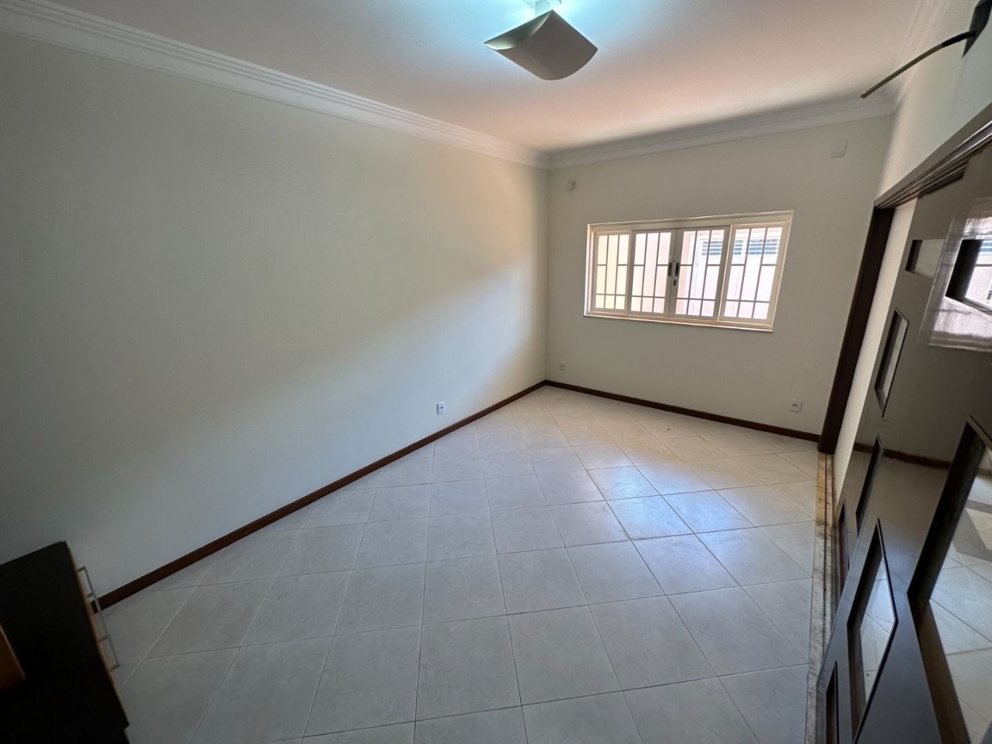 Casa à venda com 5 quartos, 3 suítes, 5 vagas e 324m² no Vila Tibério, Ribeirão Preto (SP) — foto 17 de 30