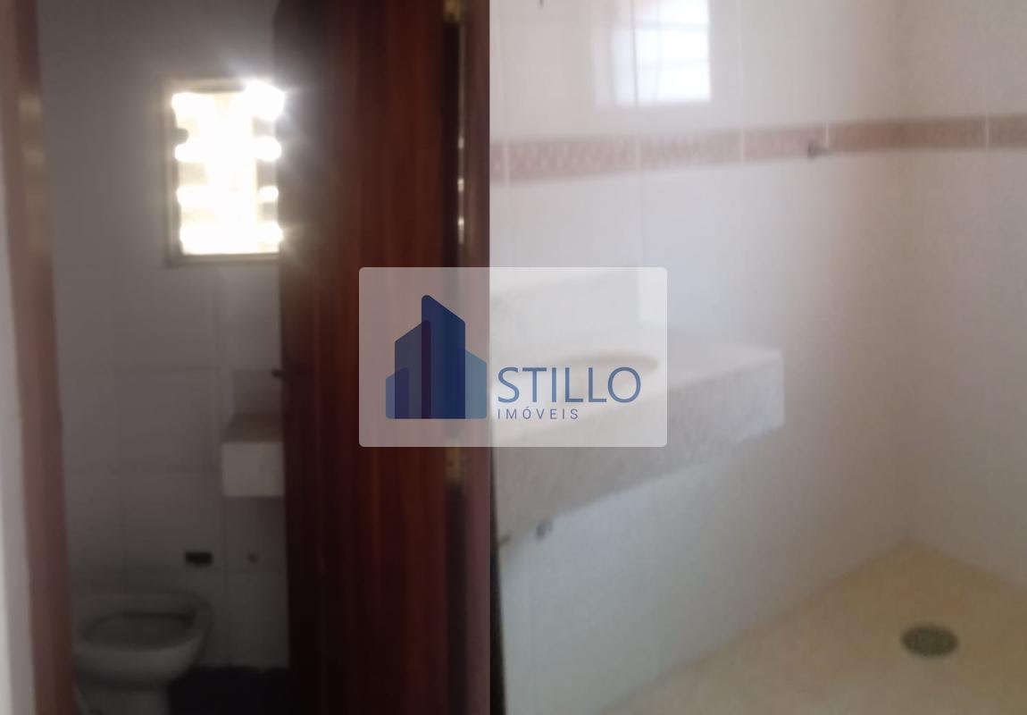 Casa à venda com 4 quartos, 1 suíte, 4 vagas e 270m² no Jardim Textil, São Paulo (SP) — foto 4 de 15