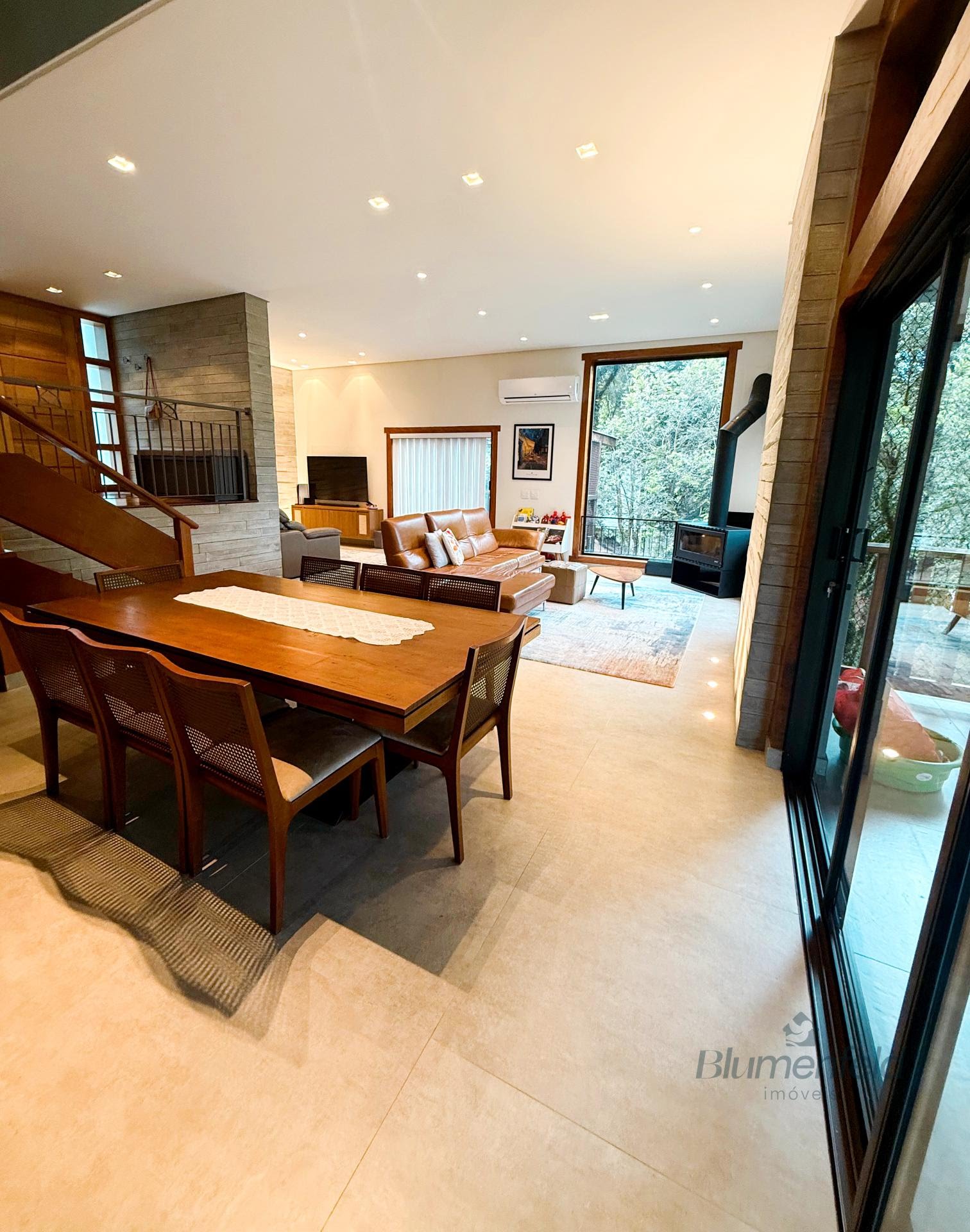 Casa à venda com 3 quartos, 4 suítes, 2 vagas e 400m² no Condomínio Country Club, Arujá (SP) — foto 19 de 30