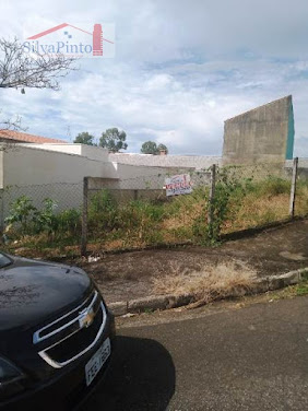 Terreno de 258 m² no Residencial Estoril  -  Taubaté