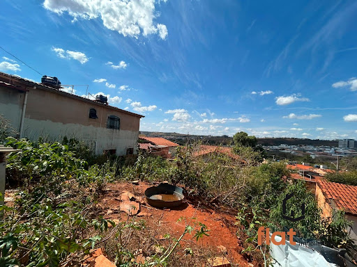 Lote a venda no bairro Recanto da Lagoa em Pará de Minas.