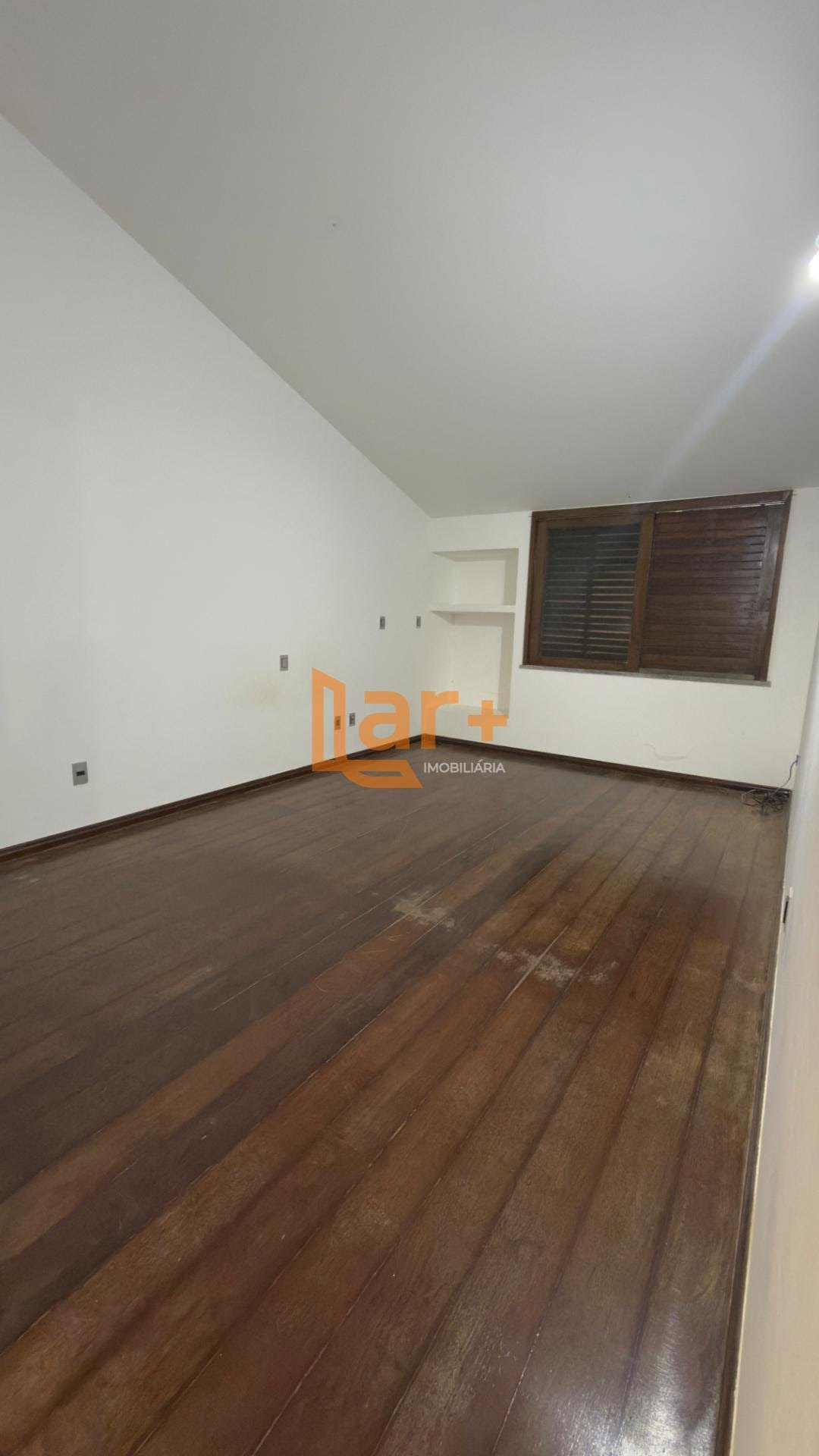 Casa à venda com 6 quartos, 3 suítes, 5 vagas e 327m² no Atalaia, Aracaju (SE) — foto 24 de 30