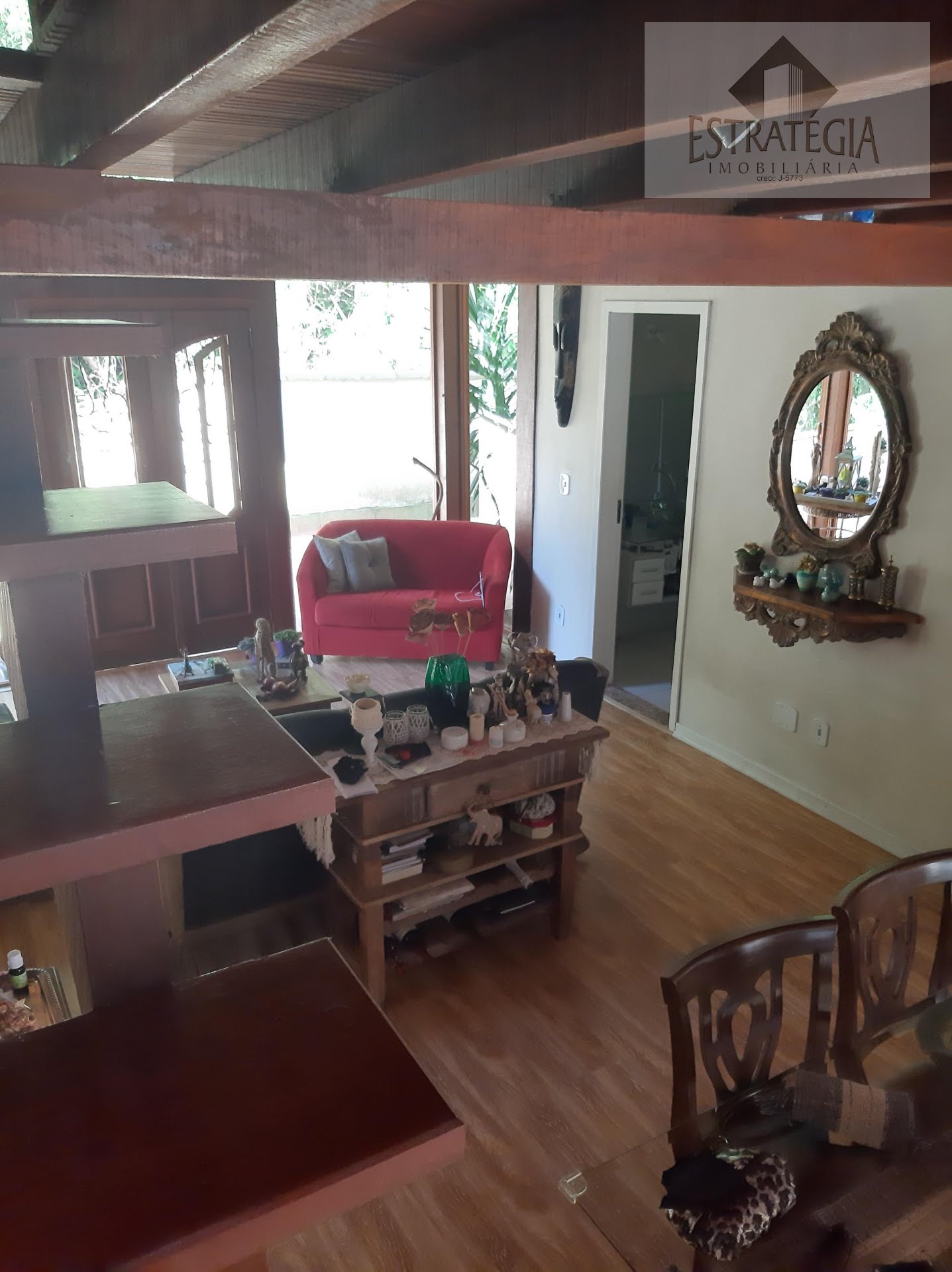 Casa à venda com 3 quartos, 1 suíte, 4 vagas e 140m² no Bingen, Petrópolis (RJ) — foto 7 de 9