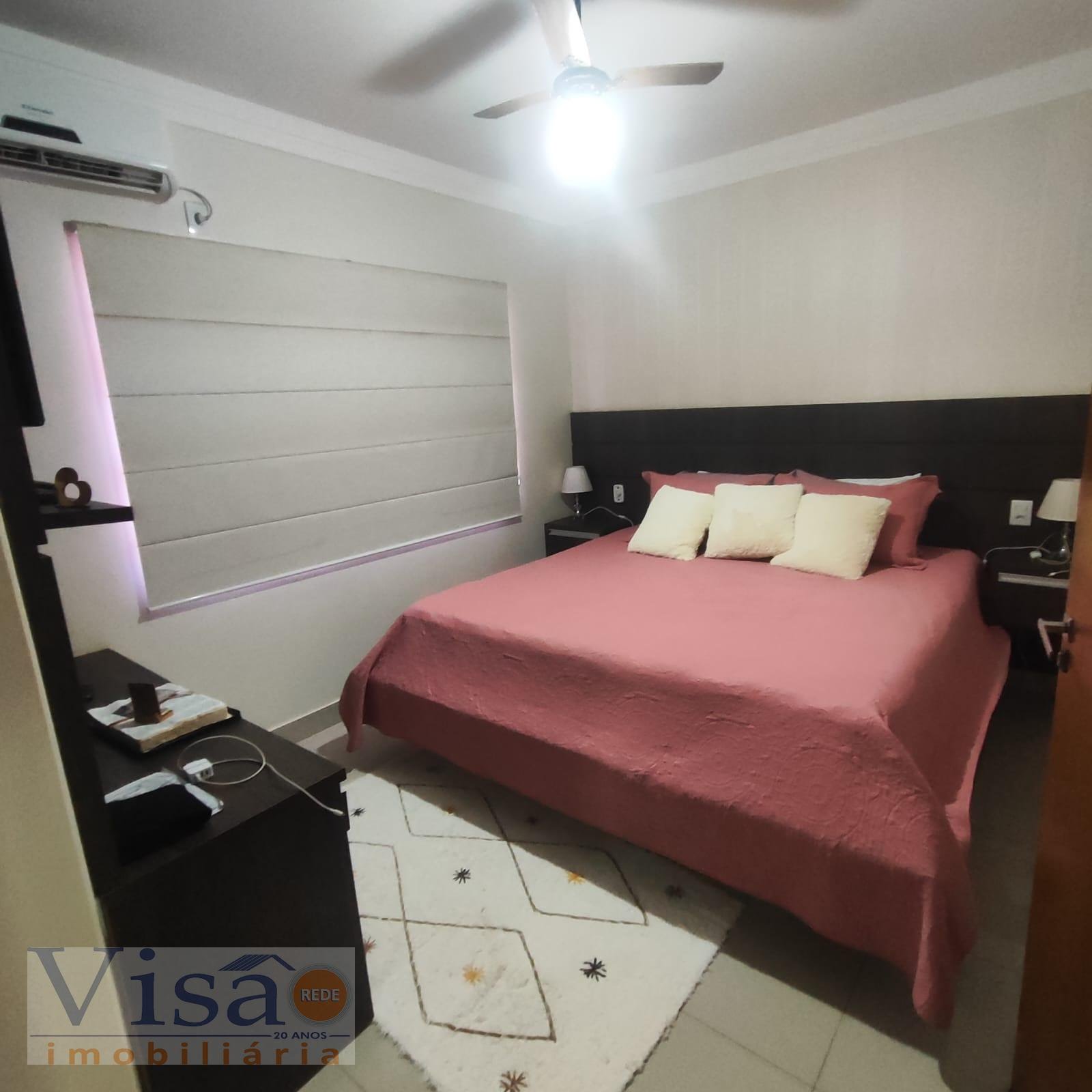 Casa à venda com 3 quartos, 1 suíte, 2 vagas e 250m² no Prado, Paracatu (MG) — foto 15 de 20