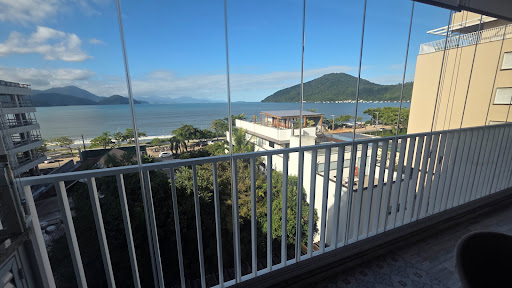 Apartamento Frente ao Mar no L23 em Itaguá  -  Ubatuba