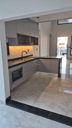Casa de Condomínio em Cajuru do Sul - Sorocaba, SP - 3 Dormitórios/1 Suíte - Cozinha com planejados - Área gourmet - Piscina - 2 Vagas