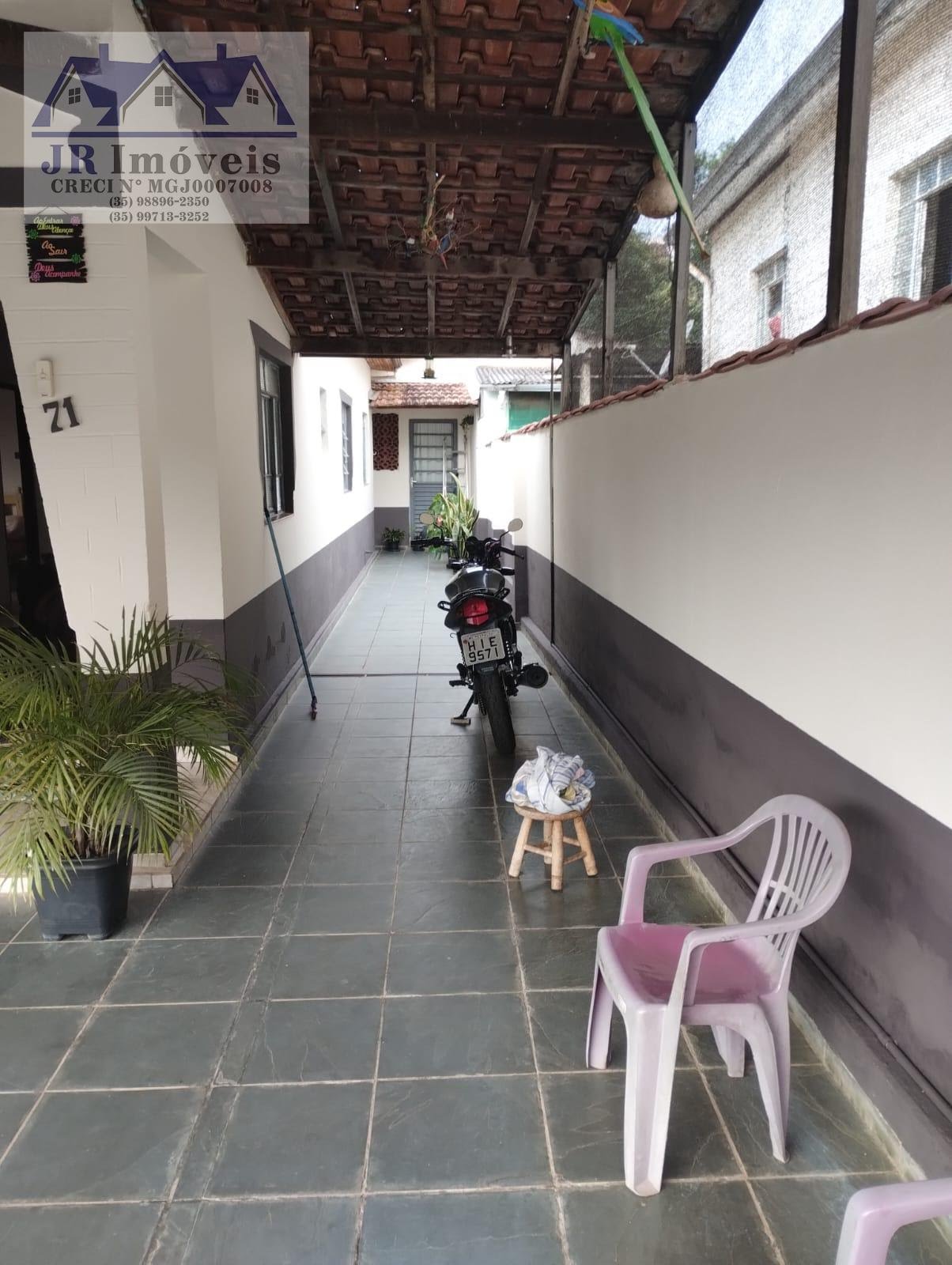 Casa à venda com 3 quartos no Centro, Pedralva (MG) — foto 7 de 8