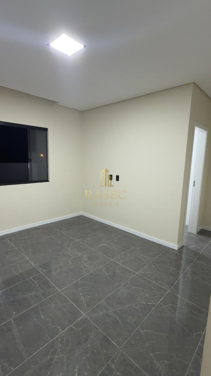 Casa à venda com 3 quartos, 1 suíte, 2 vagas e 109m² no São João, Brusque (SC) — foto 11 de 13