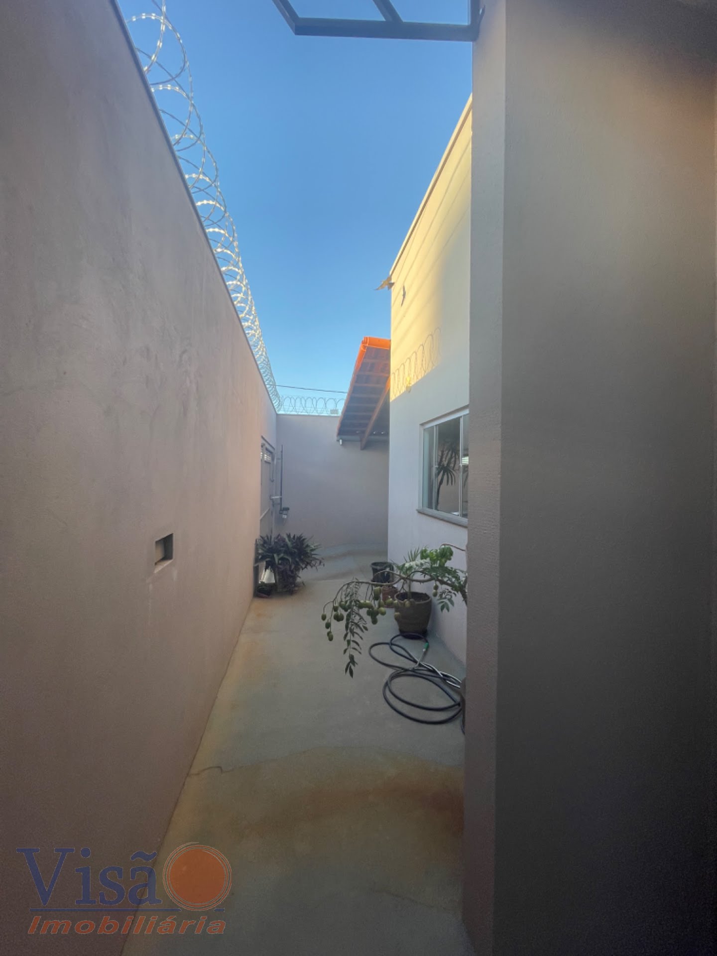 Casa à venda com 2 quartos, 1 banheiro, 2 vagas e 24m² no Bairro Bandeirantes, Paracatu (MG) — foto 9 de 9