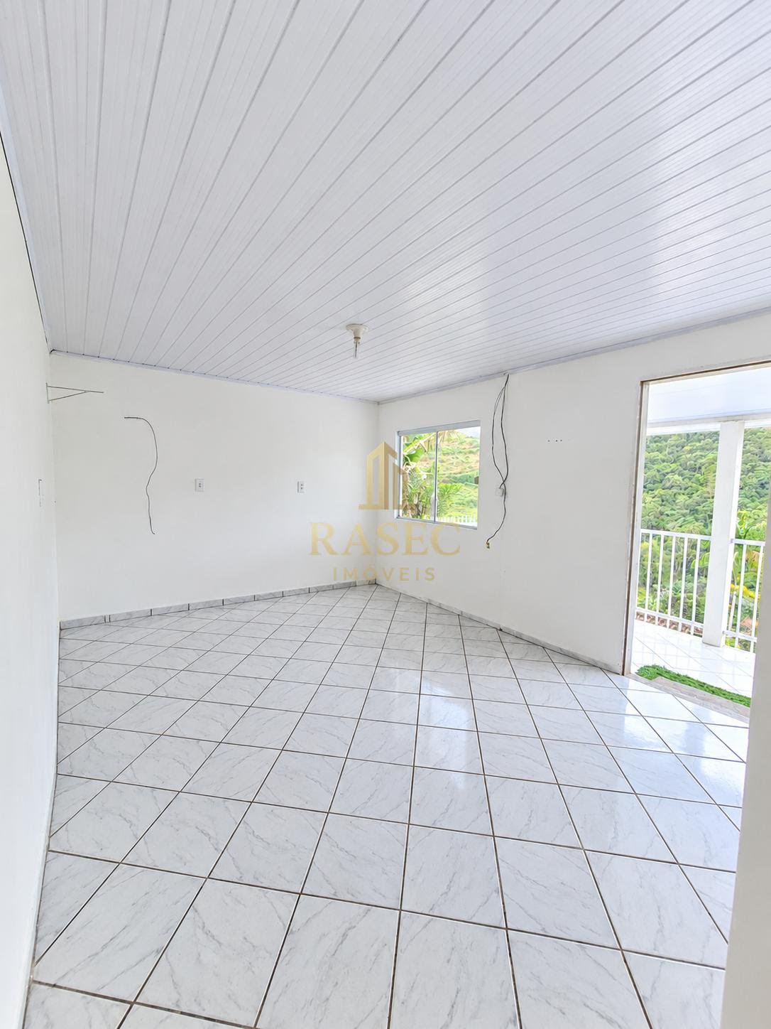 Casa para alugar com 3 quartos, 1 banheiro e 85m² no Centro 1, Brusque (SC) — foto 3 de 8