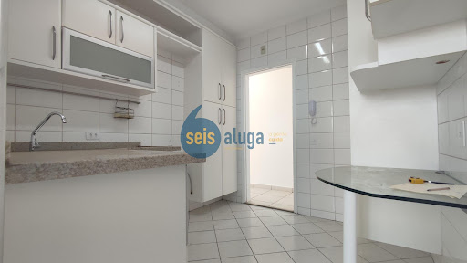 Apartamento com 3 Quartos e 2 banheiros à Venda, 78 m² por R$ 445.000